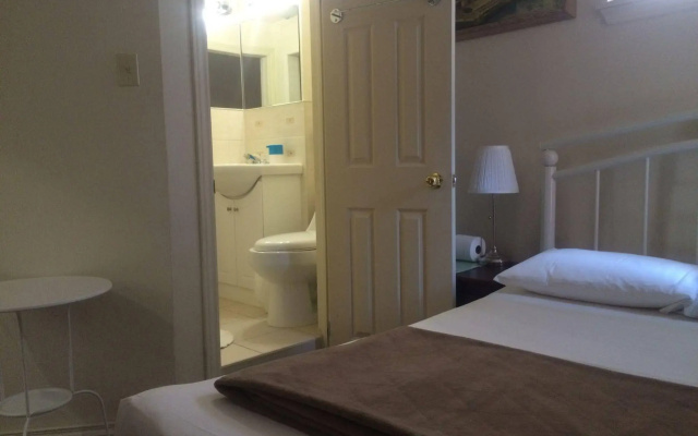Adas Guesthouse