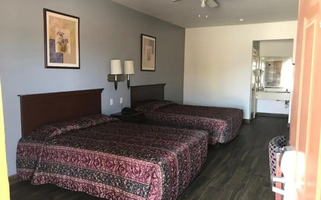 Texas Inn and Suites at La Joya