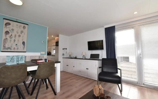 Chalet Zeester J38 Ameland
