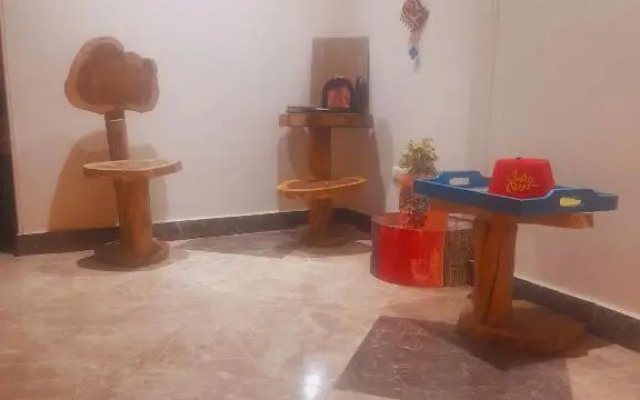 المعادي شارع رئيسي الشقه بحري أمام مول hup50