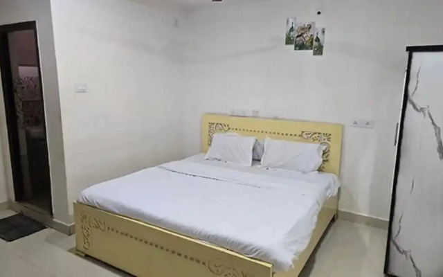 Fabhotel Moon Stay Inn