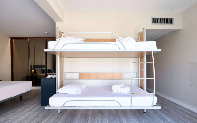 Tryp Lisboa Caparica Mar by Wyndhaml