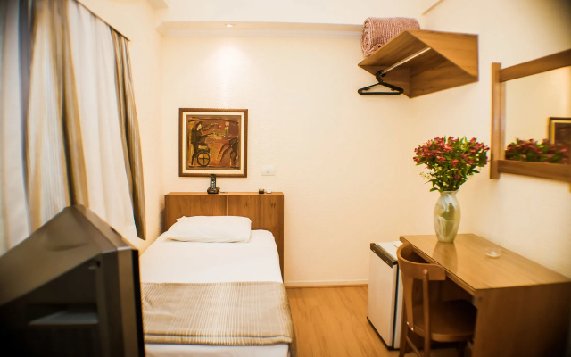Rojas All Suites Hotel