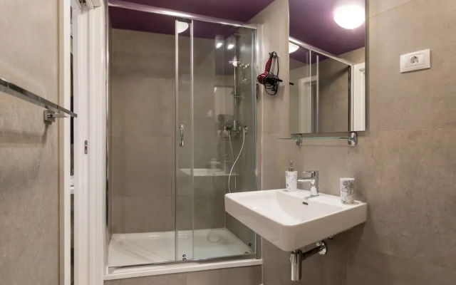 Annies stone studio & room