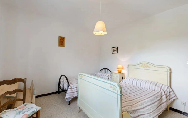 Flat in a Beautiful Building With Pool