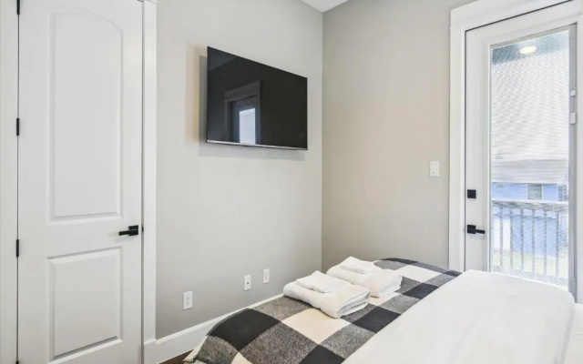 Sandy Cheeks Surfside by Ryson Vacation Rentals