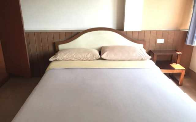 Sirimongkol Hotel