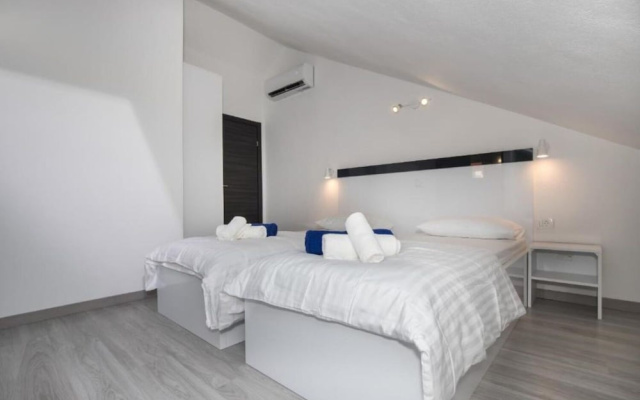 Apartments Dragan