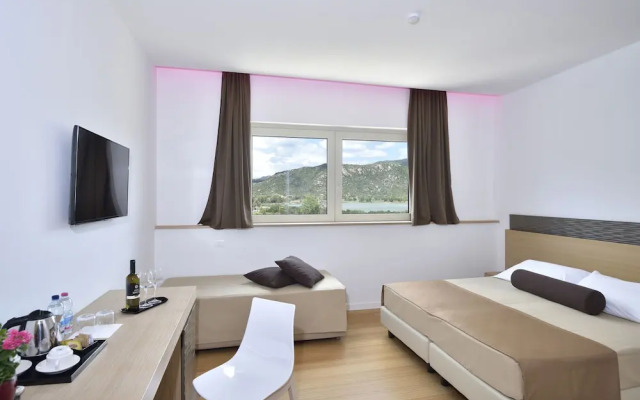 Hotel Club Torre Salinas - Adults Only