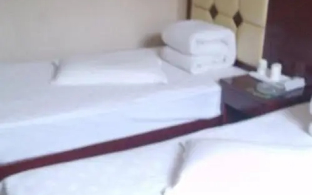 Yulin Jinhong Hotel