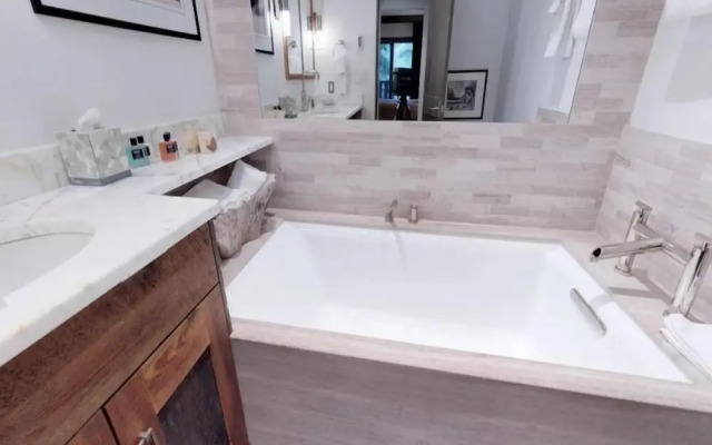 2 Bedroom