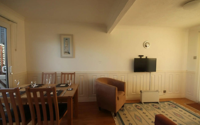 34H Medmerry Park 2 Bedroom Chalet Family Friendly