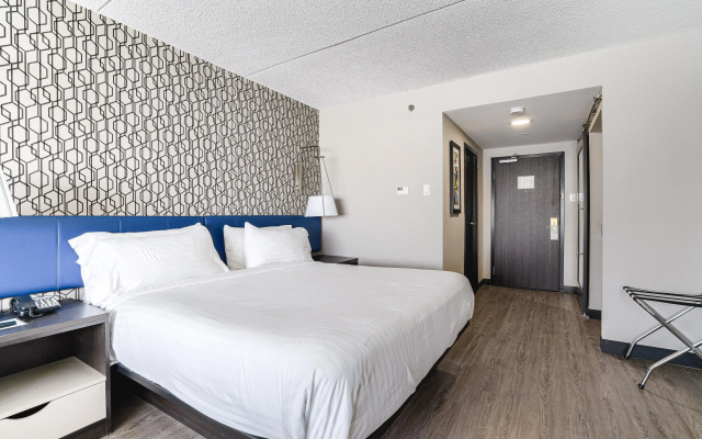 GLō Best Western Mississauga Corporate Centre