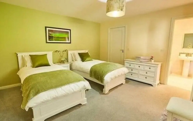 Auchenheglish Lodges - Chapelhill