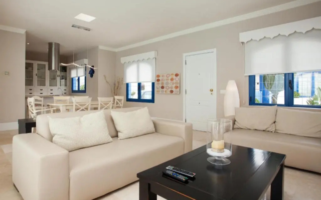 Villa 82