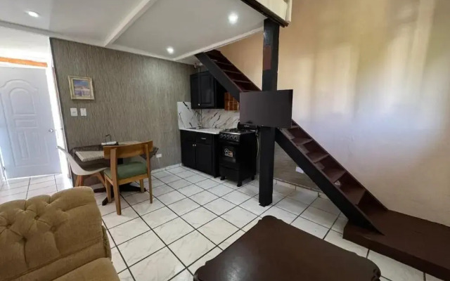 Cozy Studio Apartment 2 min to the Beach, Rooftop