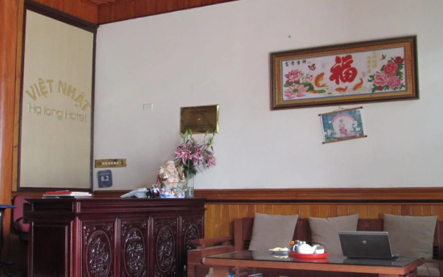 Viet Nhat Halong Hotel