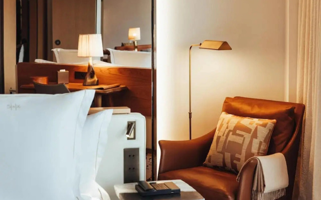 Sax Paris, LXR Hotels & Resorts