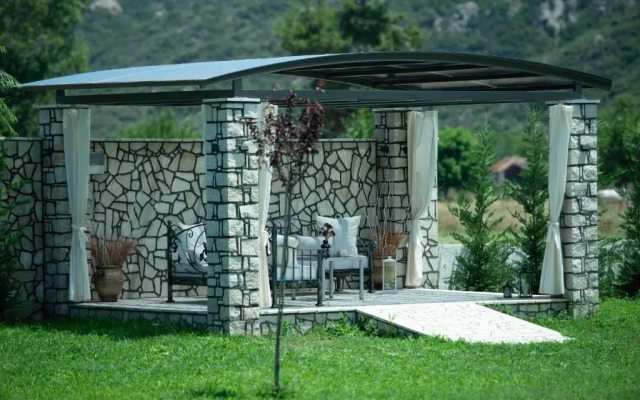 A Ponte Studios & Apartments