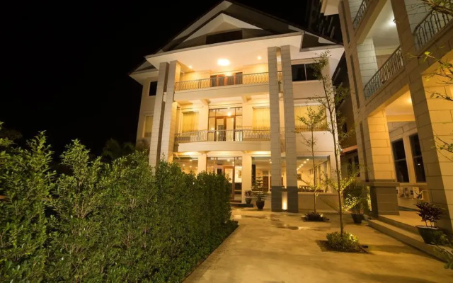 Thiri Thitsar Hotel