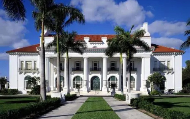 Casa Blanca Vacation Home