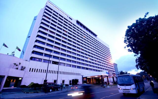 Отель Galadari Hotel Шри-Ланка, Коломбо - отзывы, цены и фото номеров - забронировать отель Galadari Hotel онлайн вид на фасад