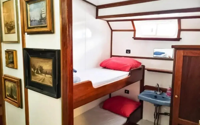 Amsterdam Hotelboat