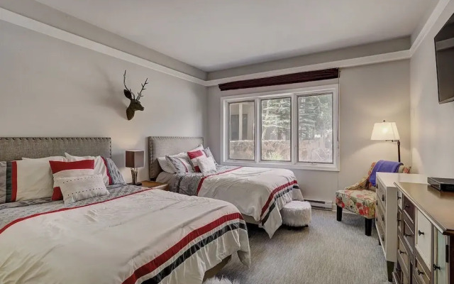 2721 Chateaux DMont by RedAwning