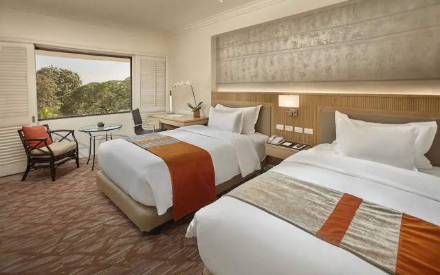 Holiday Inn Clark Field