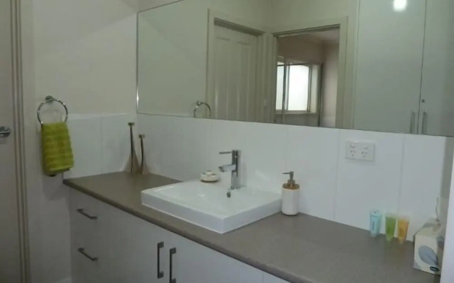 Hart Street Apartment