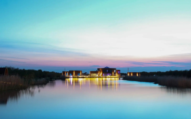 Lakeside Fishing Lodges