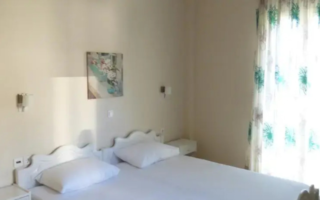 Calma Apartments & Studios