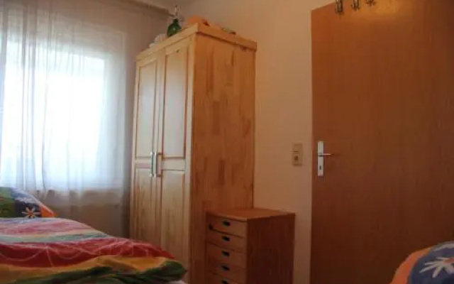 Kleine Seenadel