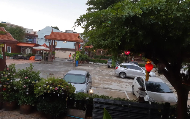 Montri Resort Donmuang Bangkok