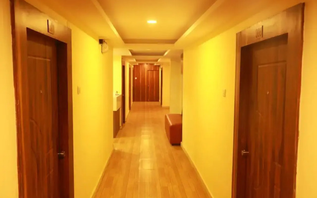 Hotel Aditya Grand
