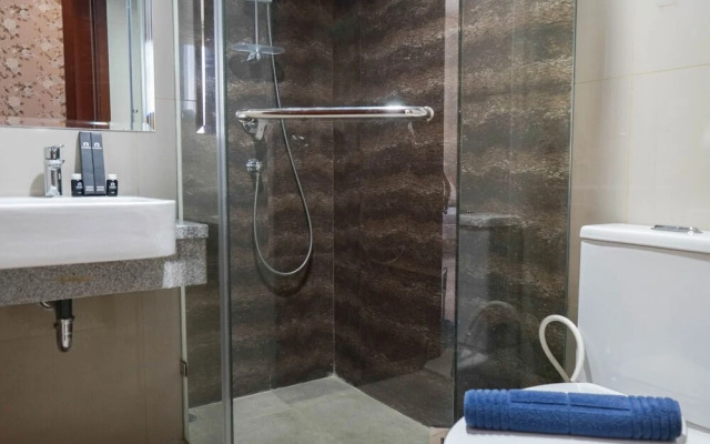 Luxurious And Comfy 2br Lucky Tower Apartment
