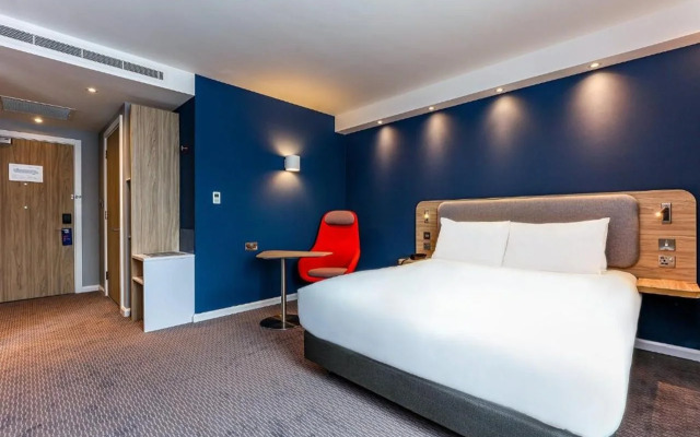 Holiday Inn Express Fleet by IHG