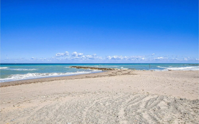 Beautiful Apartment in Cariati Marina With 2 Bedrooms and Wifi
