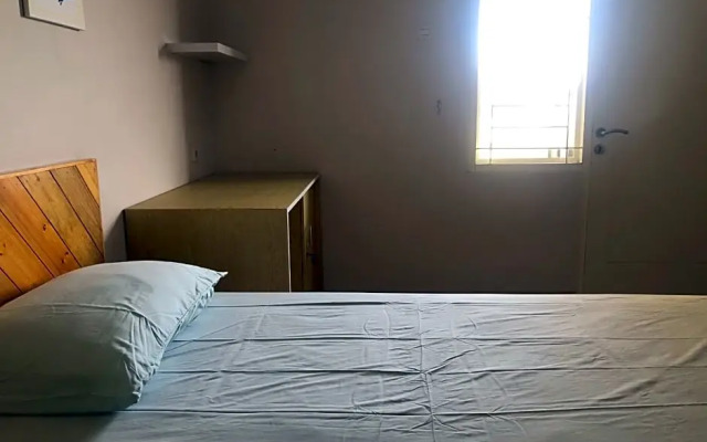 OYO Life 3093 Kost Bale Teduh