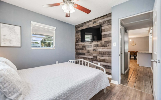 3442 Azalea Pl