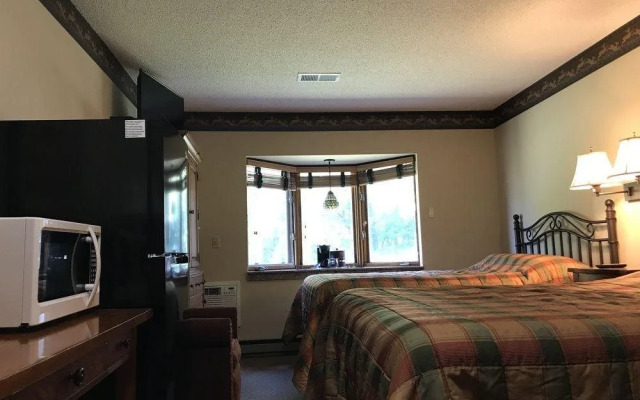 Riverwood Inn & Conference Center