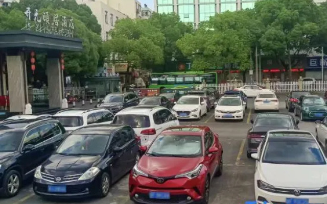 Kaiyuan Yiju Hotel (South Lake Scenic Area Babaiban Shopping Mall Branch), Jiaxing