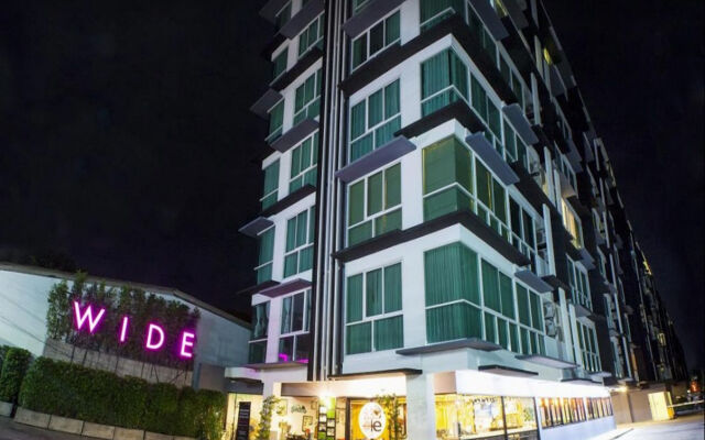 Отель The Wide Condotel Phuket Пхукет вид на фасад