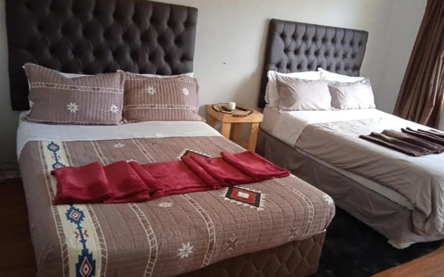2 Friends Guesthouse