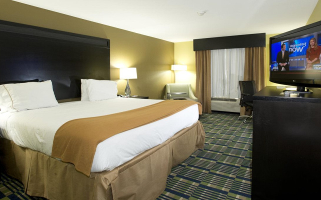 Holiday Inn Express & Suites Morrilton by IHG