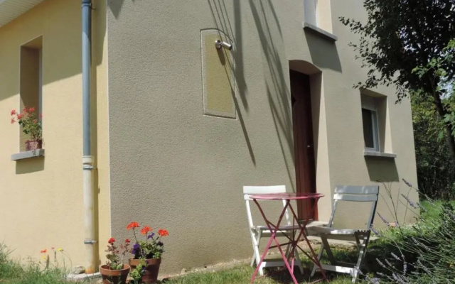 GiTE LA FLèCHE, 2 PIèCES, 3 PERSONNES - FR-1-410-196