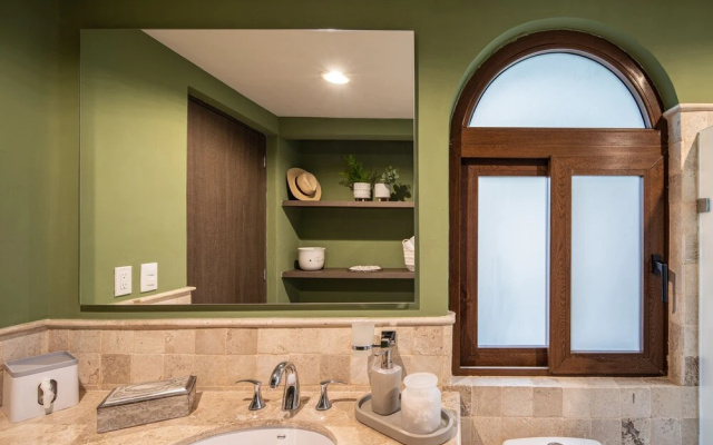 HOLT - Boutique 2BR Puente Viejo Residencial