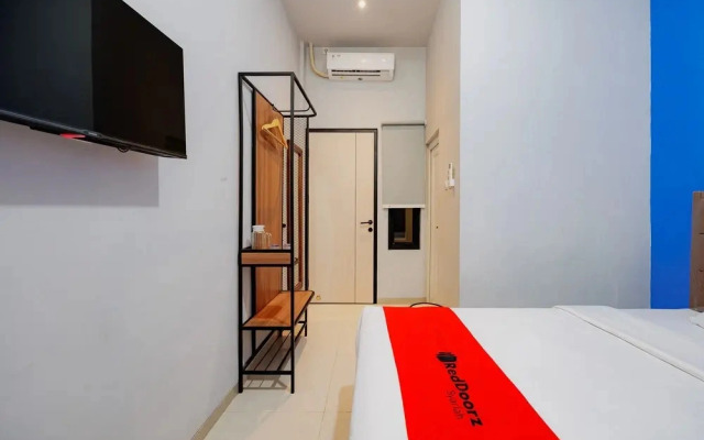 RedDoorz NH Syariah near UNIMUS 2 Semarang
