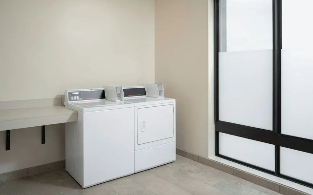 Courtyard by Marriott Cleveland TN
