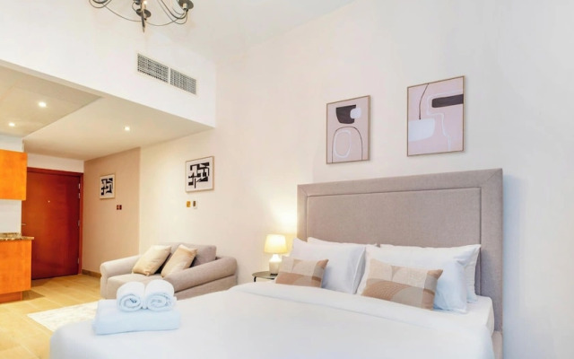 LUX The Marina View Suite 2